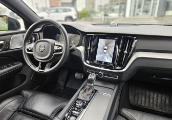 Подержанный автомобиль Volvo S60 2020 года (16 фото)