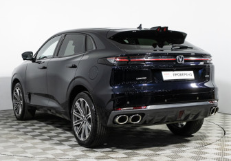 Подержанный автомобиль Changan UNI-K 2023 года (7 фото)