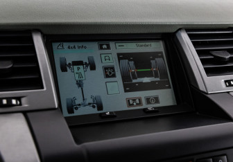 Подержанный автомобиль Land Rover Range Rover Sport 2007 года (15 фото)