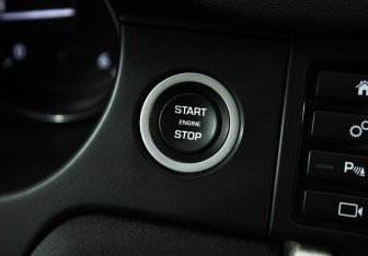 Подержанный автомобиль Land Rover Discovery Sport 2019 года (21 фото)