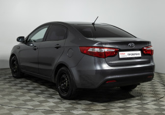 Подержанный автомобиль Kia Rio Sedan 2014 года (7 фото)