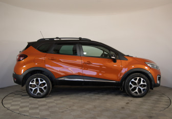 Подержанный автомобиль Renault Kaptur 2016 года (3 фото)