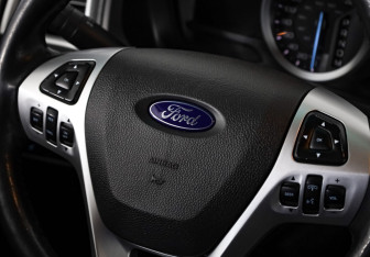 Подержанный автомобиль Ford Explorer 2013 года (12 фото)