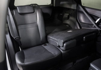 Подержанный автомобиль Geely Emgrand X7 2015 года (18 фото)