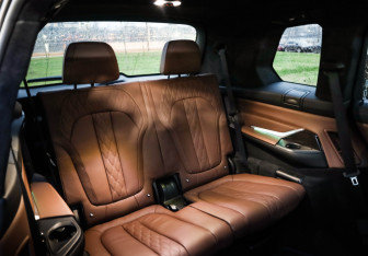 Подержанный автомобиль BMW X7 2019 года (33 фото)