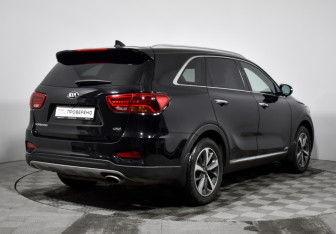Подержанный автомобиль Kia Sorento 2018 года (5 фото)