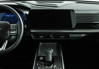 Подержанный автомобиль Haval H3 2025 года (14 фото)