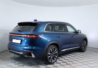 Подержанный автомобиль Geely Monjaro 2023 года (5 фото)