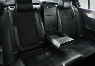 Подержанный автомобиль Volkswagen Passat Sedan 2014 года (31 фото)