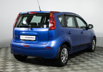 Подержанный автомобиль Nissan Note 2008 года (5 фото)