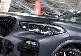 Подержанный автомобиль BMW X5 2019 года (2 фото)
