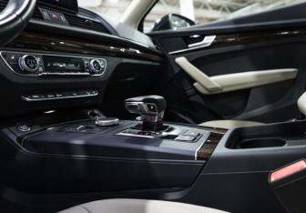 Подержанный автомобиль Audi Q5 2017 года (24 фото)