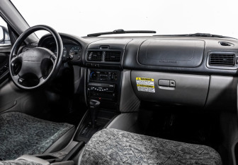 Подержанный автомобиль Subaru Forester Suv 1999 года (9 фото)