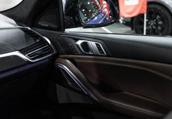 Подержанный автомобиль BMW X6 2020 года (30 фото)