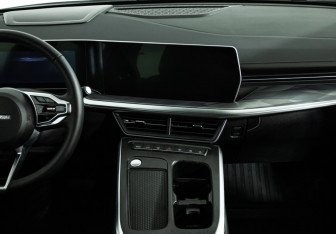 Подержанный автомобиль Haval F7 2025 года (14 фото)
