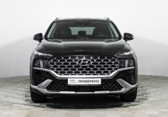 Подержанный автомобиль Hyundai Santa Fe 2021 года (2 фото)