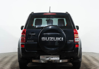 Подержанный автомобиль Suzuki Grand Vitara 2007 года (5 фото)