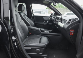 Подержанный автомобиль Mercedes-Benz GLB 2020 года (28 фото)