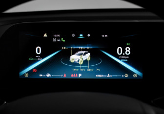 Подержанный автомобиль Omoda C5 2023 года (20 фото)