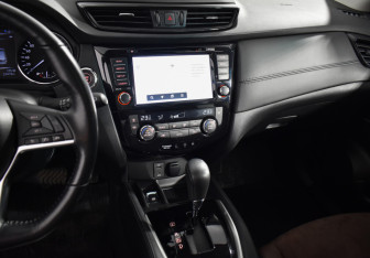 Подержанный автомобиль Nissan Qashqai 2020 года (17 фото)