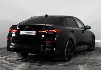 Подержанный автомобиль Kia Optima Sedan 2018 года (11 фото)