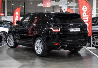 Подержанный автомобиль Land Rover Range Rover Sport 2019 года (11 фото)