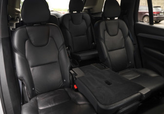 Подержанный автомобиль Volvo XC90 2021 года (27 фото)