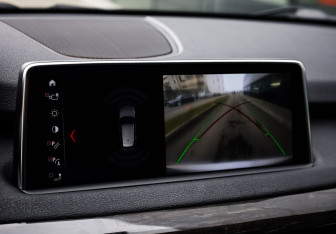 Подержанный автомобиль BMW X5 2018 года (18 фото)