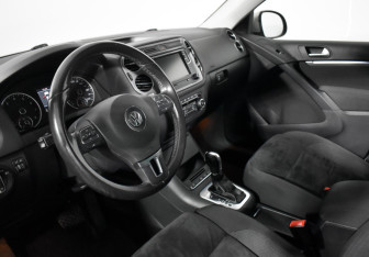 Подержанный автомобиль Volkswagen Tiguan 2013 года (9 фото)