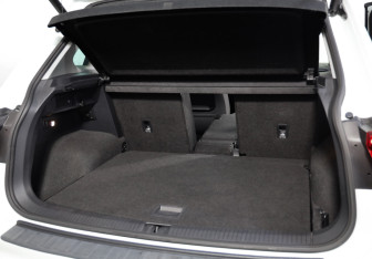 Подержанный автомобиль Volkswagen Tiguan 2017 года (28 фото)