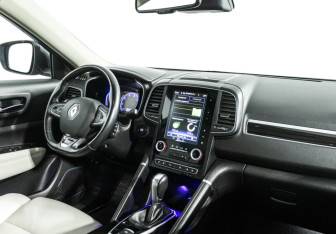 Подержанный автомобиль Renault Koleos 2017 года (9 фото)