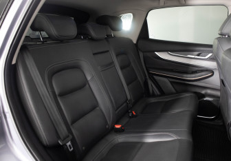 Подержанный автомобиль Exeed LX 2023 года (20 фото)