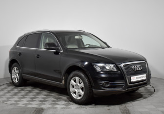 Подержанный автомобиль Audi Q5 2012 года (3 фото)