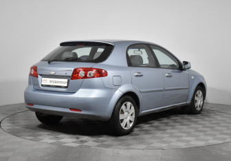 Подержанный автомобиль Chevrolet Lacetti Hatchback 2010 года (5 фото)