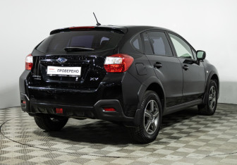 Подержанный автомобиль Subaru XV 2012 года (5 фото)