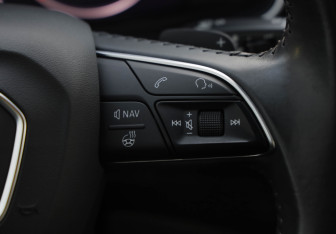 Подержанный автомобиль Audi Q7 2019 года (16 фото)