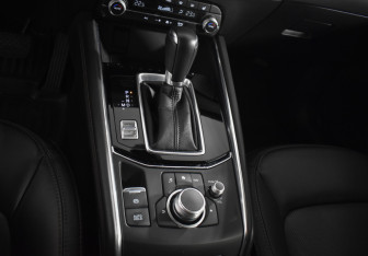 Подержанный автомобиль Mazda CX-5 2021 года (17 фото)