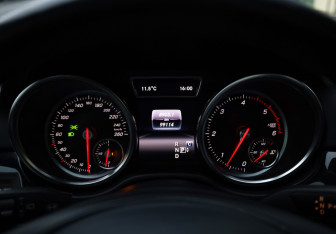 Подержанный автомобиль Mercedes-Benz GLE 2018 года (13 фото)