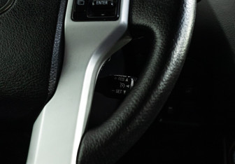 Подержанный автомобиль Toyota Land Cruiser Prado 2014 года (19 фото)