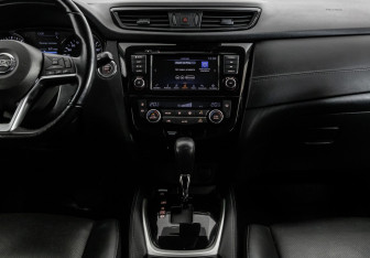 Подержанный автомобиль Nissan X-Trail 2020 года (13 фото)