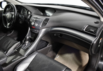 Подержанный автомобиль Honda Accord Sedan 2011 года (12 фото)