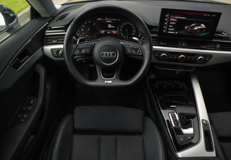 Подержанный автомобиль Audi A5 Liftback 2021 года (12 фото)