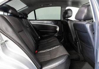 Подержанный автомобиль Chevrolet Epica 2011 года (15 фото)
