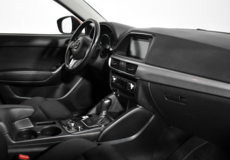 Подержанный автомобиль Mazda CX-5 2015 года (13 фото)