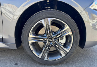 Новый Kia K5 2025 (8 фото)