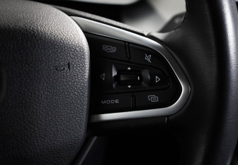 Подержанный автомобиль Geely Coolray 2021 года (11 фото)