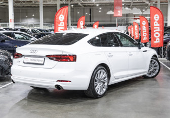 Подержанный автомобиль Audi A5 Liftback 2019 года (8 фото)