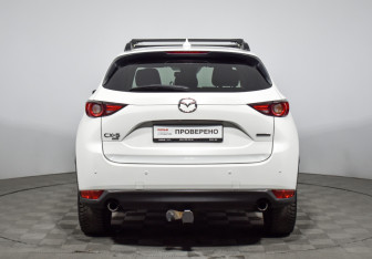 Подержанный автомобиль Mazda CX-5 2020 года (6 фото)