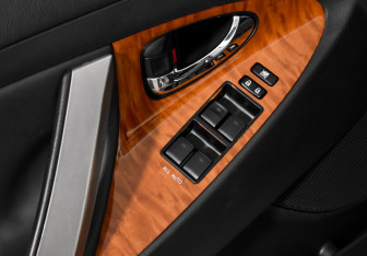 Подержанный автомобиль Toyota Camry Sedan 2009 года (10 фото)