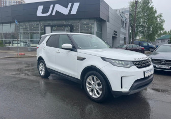 Подержанный автомобиль Land Rover Discovery 2019 года (3 фото)